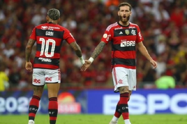 Fla supera Fortaleza com show de Arrascaeta no Maracanã e 150º gol de Gabigol