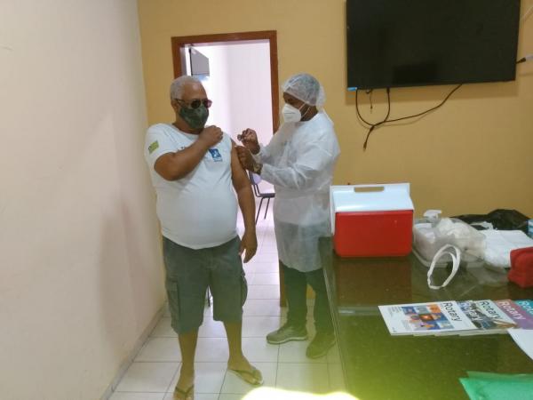 Iniciada a vacina&ccedil;&atilde;o das For&ccedil;as de Seguran&ccedil;a em Floriano(Imagem:FlorianoNews)