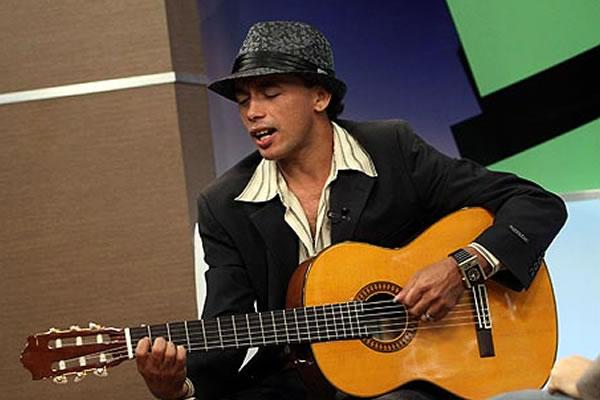 Paulynho Paix&atilde;o nega acusa&ccedil;&otilde;es e canta m&uacute;sica in&eacute;dita para namorada(Imagem:Divulga&ccedil;&atilde;o)