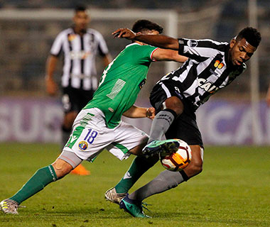 Botafogo vira sobre o Audax Italiano com gol no fim