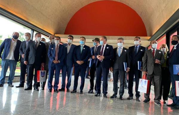 Governadores pedem reunião com Toffoli sobre fim do ICMS diferenciado em energia