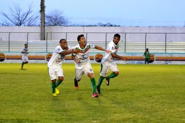 O atacante Agostinho tem passagens pelo futebol dos Emirados &Aacute;rabes.(Imagem:J&eacute;fferson Emmanuel / GloboEsporte.com/pb)