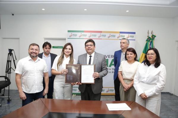Rafael Fonteles autoriza mais seis obras do Orçamento Participativo para Parnaíba e Teresina