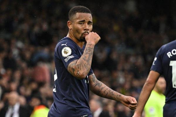 Saída de Lacazette do Arsenal, possibilita chegada de Gabriel Jesus