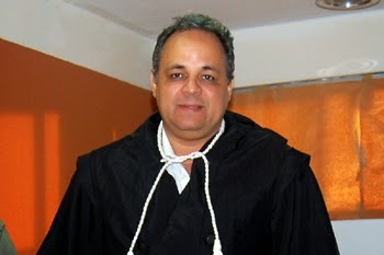 Juiz que determinou suspensão do Whatsapp recebe representantes do Facebook e da Polícia Civil