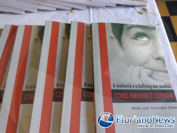Lan&ccedil;ado em Floriano o livro 