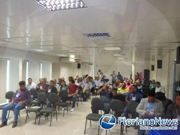 Vereadores participam o evento.(Imagem:FlorianoNews)