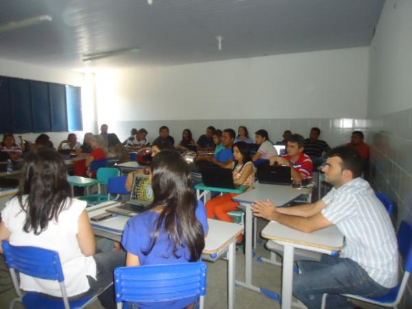 Seduc realiza forma&ccedil;&atilde;o de professores do Pronatec em Floriano.(Imagem:FlorianoNews)