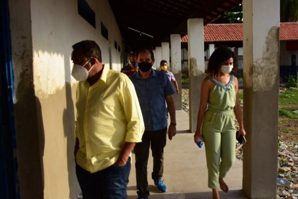 Educação de Floriano decide reformar mais escolas e retornar aulas presenciais em fevereiro