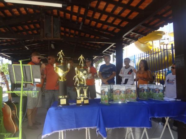 Realizada partida final do campeonato Os Quarent&otilde;es.(Imagem:FlorianoNews)