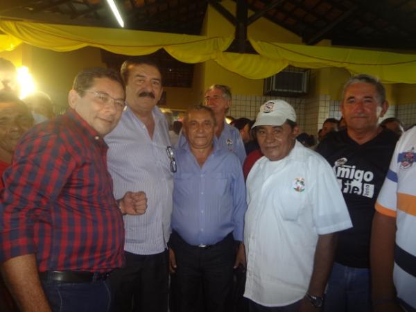 Conven&ccedil;&atilde;o homologa candidatura de Fleury Ribeiro e C&eacute;sar Jr em Bar&atilde;o de Graja&uacute;.(Imagem:FlorianoNews)