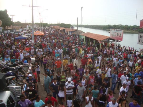 Mais de 5 mil pessoas - segundo a organiza&ccedil;ao - 4h da tarde(Imagem:reda&ccedil;&atilde;o)