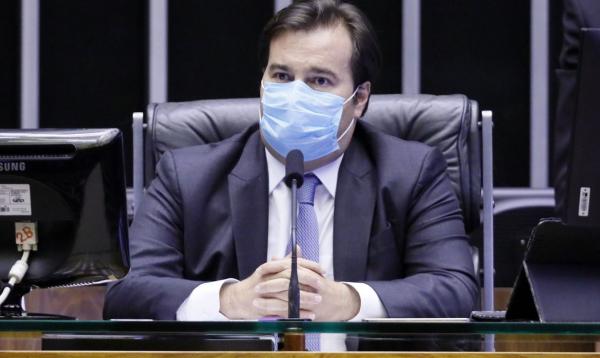 Maia pede que governo apresente PEC da Reforma Administrativa este ano