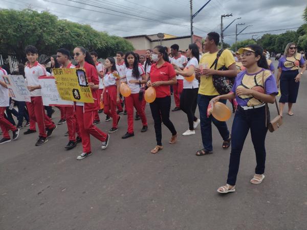 Bar&atilde;o de Graja&uacute; realiza caminhada em prol do Dia Nacional de Combate ao Abuso e &agrave; Explora&ccedil;&atilde;o Sexual (Imagem:FlorianoNews)