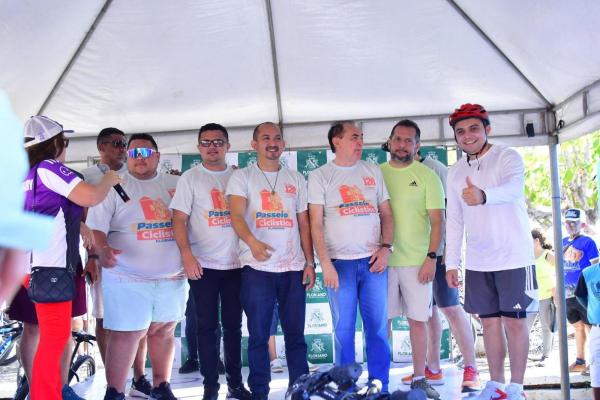 Passeio Cicl&iacute;stico do anivers&aacute;rio de Floriano teve a participa&ccedil;&atilde;o de vereadores(Imagem:CMF)