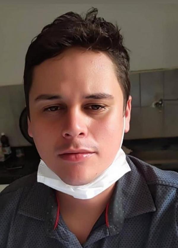 Enfermeiro da linha de frente contra Covid-19 morre após sofrer acidente de moto na BR-407