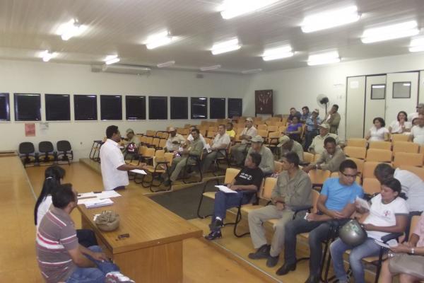Minist&eacute;rio da Sa&uacute;de autorizou vacina&ccedil;&atilde;o anti-r&aacute;bica.(Imagem:FlorianoNews)