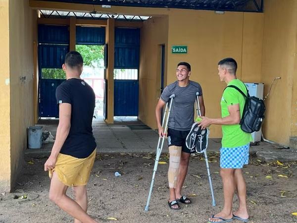 Meia do Altos tem lesão no joelho e desfalca o time sem previsão de retorno