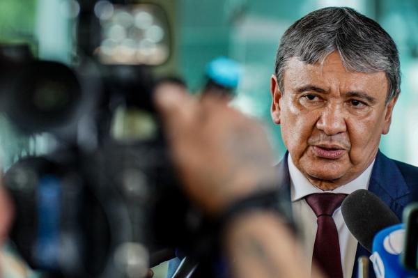 "Meta é aproveitar o momento da economia para gerar empregos", diz Wellington Dias