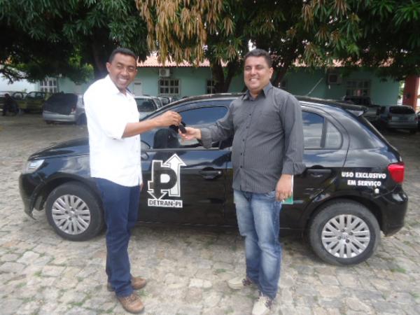 CIRETRAN de Floriano &eacute; contemplado com novo ve&iacute;culo(Imagem:FlorianoNews)