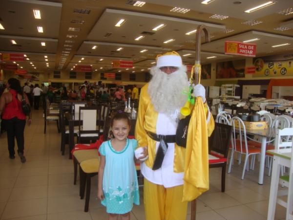 Papai Noel Amarelo(Imagem:reda&ccedil;ao)