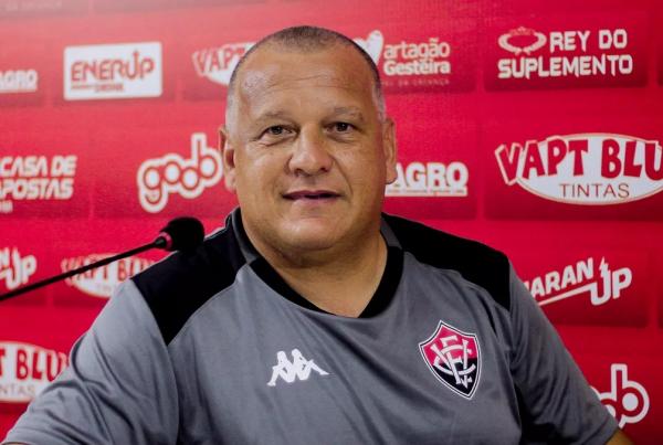 Altos contrata Agnaldo Liz, técnico bicampeão baiano pelo Atletico-BA