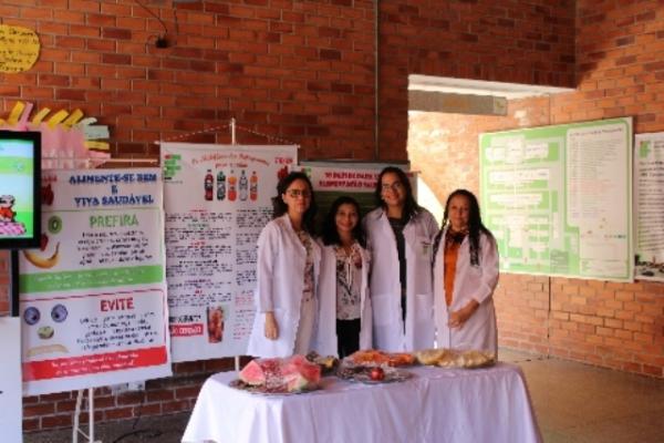 IFPI Campus Floriano realiza atividade em alus&atilde;o ao Dia da Alimenta&ccedil;&atilde;o.(Imagem:IFPI)