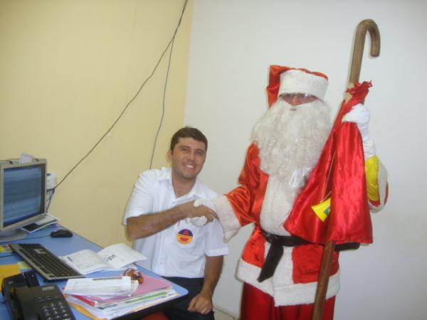 Momento Papai Noel(Imagem:reda&ccedil;ao)