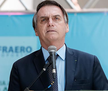 "O Exército não matou ninguém não", diz Bolsonaro sobre músico