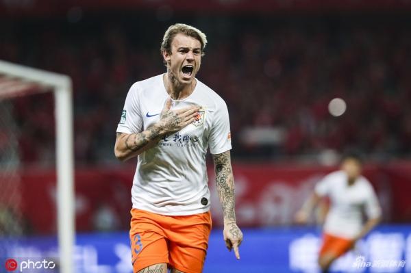 Róger Guedes na mira do Atlético-MG: janela internacional fecha quinta, mas será avaliada pela Fifa