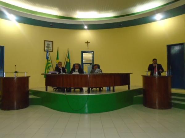 Vereador endere&ccedil;a Carta Aberta &agrave; popula&ccedil;&atilde;o florianense em defesa do PT.(Imagem:FlorianoNews)
