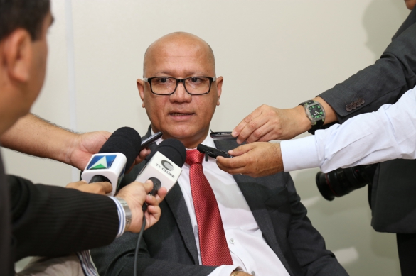 Governo vai chamar concursados em 2016