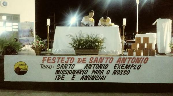 Festejo de Santo Ant&ocirc;nio &eacute; iniciado em Bar&atilde;o de Graja&uacute;.(Imagem:FlorianoNews)