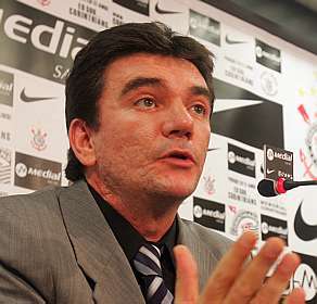 Andrés projeta que Timão será clube 'mais rico e estruturado do mundo'