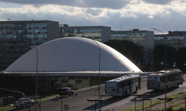 Senado pode votar mudança na concessão de transporte interestadual