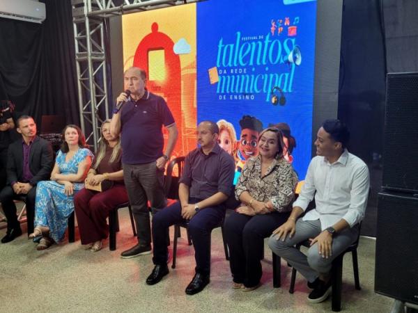 Prefeitura de Floriano em parceria com Associação Brincantes lança projetos educacionais