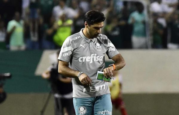 "Estou de saco cheio": como o futuro de Abel Ferreira impacta os bastidores do Palmeiras