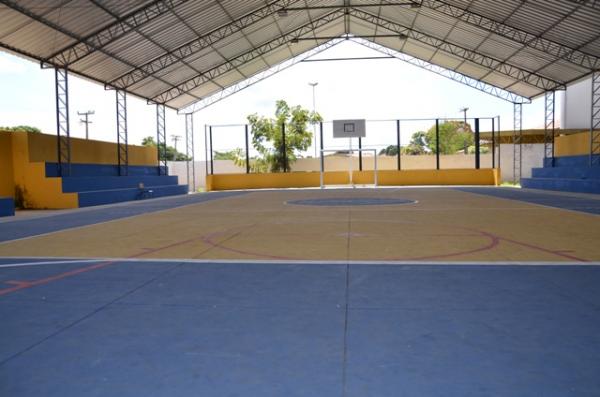 Seduc realiza licitação para construção de escola e quadras