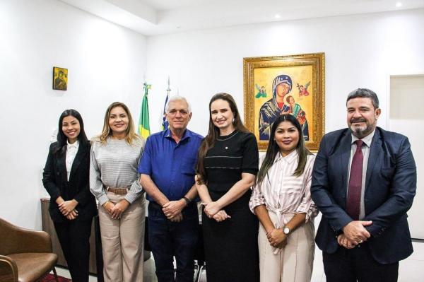 Themístocles Filho e presidente da Assembleia do Amapá trocam experiências sobre gestão pública