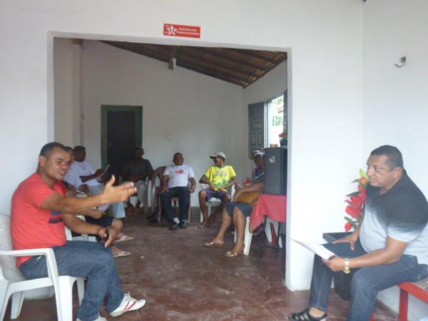 Reuni&atilde;o tra&ccedil;a metas para a constru&ccedil;&atilde;o da sede pr&oacute;pria do Diret&oacute;rio Municipal do PT.(Imagem:FlorianoNews)