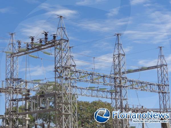 Rompimento de cabo de transmiss&atilde;o provoca falta de energia em Floriano.(Imagem:FlorianoNews)
