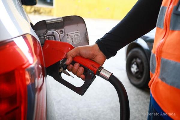Teresina é a capital com a gasolina mais cara do país, revela pesquisa