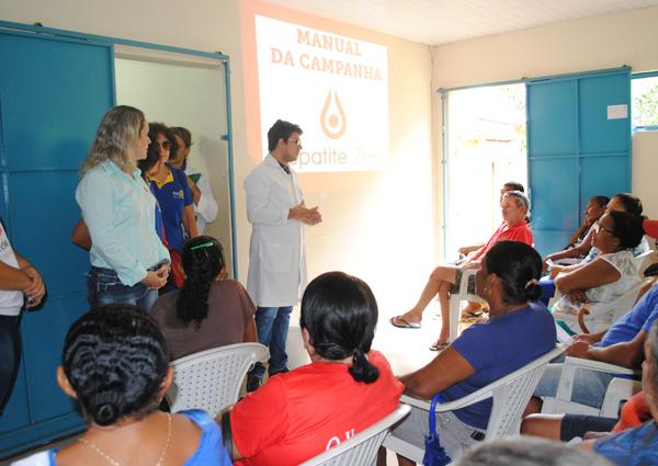 Acad&ecirc;micos de Enfermagem da FAESF participam da campanha ?hepatite zero?.(Imagem:FAESF )