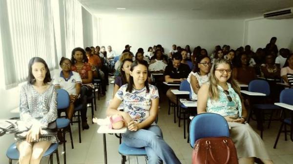 FAESF sedia palestra alusiva &agrave; campanha Agosto Dourado.(Imagem:FlorianoNews)