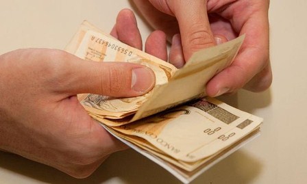 Governo antecipa primeira parcela do 13º de aposentados e pensionistas