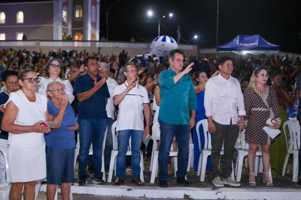  Ciro Nogueira participa do tradicional festejo de S&atilde;o Miguel Arcanjo(Imagem:Ascom)