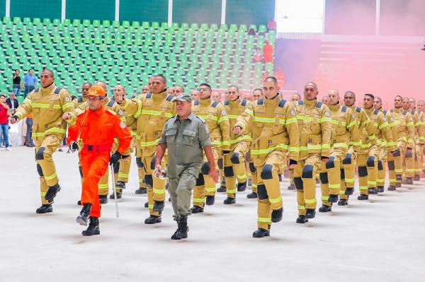 Rafael Fonteles anuncia que vai mais que dobrar o efetivo de Bombeiros até o fim de sua gestão