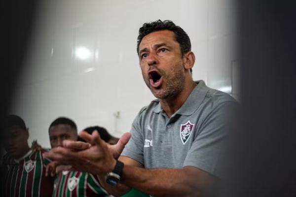 Início de Fred no sub-20 do Fluminense tem estilo ofensivo, treinos intensos e boa impressão