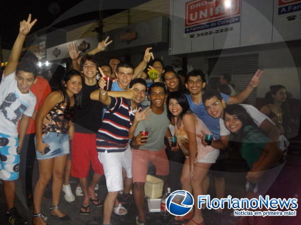 Z&eacute; Pereira animou pr&eacute;-Carnaval de Floriano.(Imagem:FlorianoNews)