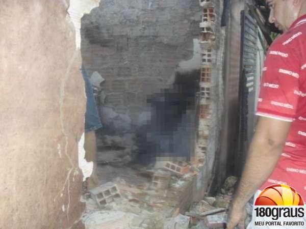 Jovem morre carbonizado após explosão em depósito de gasolina